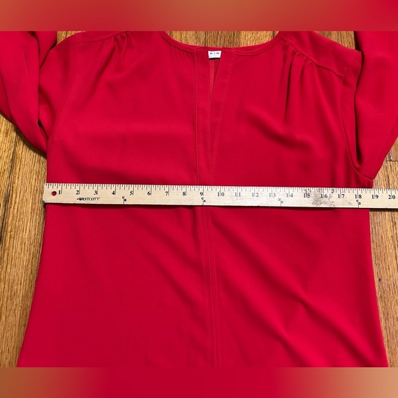 TRINA TURK Lipstick Red TieSleeve V Neck Career Party Casual Blouse Size Small - Picture 5 of 10